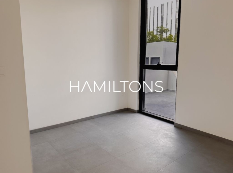 uhkjJFr2z3wFJBppW5twPoJTKZNGmvgo4dL5AgsTmarkScale40markAlignbottom 11