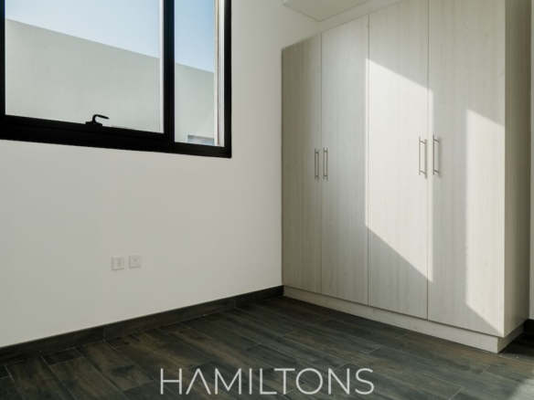 Luxury Villa | Strategic Location | Resale Unit 14 uhkjJFr2z3wFJBppW5twPoJTKZNGmvgo4dL5AgsTmarkScale40markAlignbottomcentermarkAlpha069d 1 111