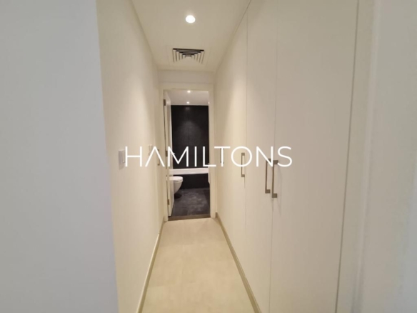 uhkjJFr2z3wFJBppW5twPoJTKZNGmvgo4dL5AgsTmarkScale40markAlignbottom