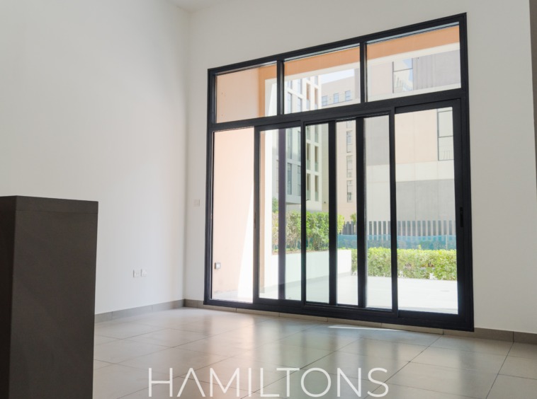 uhkjJFr2z3wFJBppW5twPoJTKZNGmvgo4dL5AgsTmarkScale40markAlignbottomcentermarkAlpha0 213