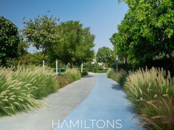 uhkjJFr2z3wFJBppW5twPoJTKZNGmvgo4dL5AgsTmarkScale40markAlignbottomcentermarkAlpha0 56