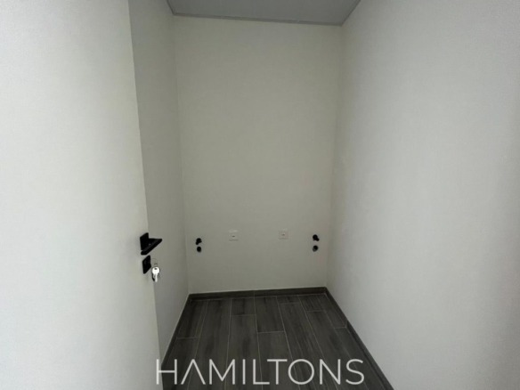 uhkjJFr2z3wFJBppW5twPoJTKZNGmvgo4dL5AgsTmarkScale40markAlignbottomcentermarkAlpha069d 1 102