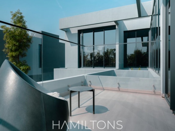 Prime Location | Exclusive Amenities | High ROI | Golden Visa Opportunity| | Resale 32 uhkjJFr2z3wFJBppW5twPoJTKZNGmvgo4dL5AgsTmarkScale40markAlignbottomcentermarkAlpha069d 1 32